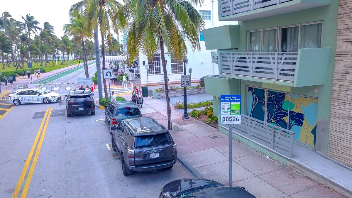 1446 Ocean Dr 1 & 2, Miami Beach, Florida 3313, Miami Beach, Florida 33139, ,Commercial Sale,For Sale,1446 Ocean Dr 1 & 2, Miami Beach, Florida 3313,A11692887