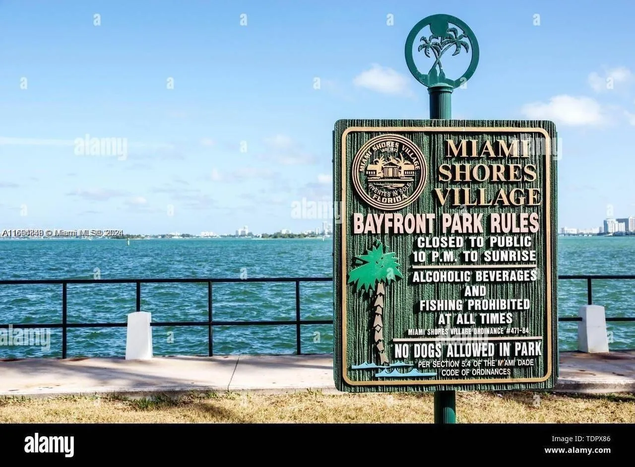 970 Ne 92nd St, Miami Shores, Florida 33138, Miami Shores, Florida 33138, 7 Bedrooms Bedrooms, ,6 BathroomsBathrooms,Residential,For Sale,970 Ne 92nd St, Miami Shores, Florida 33138,A11694849