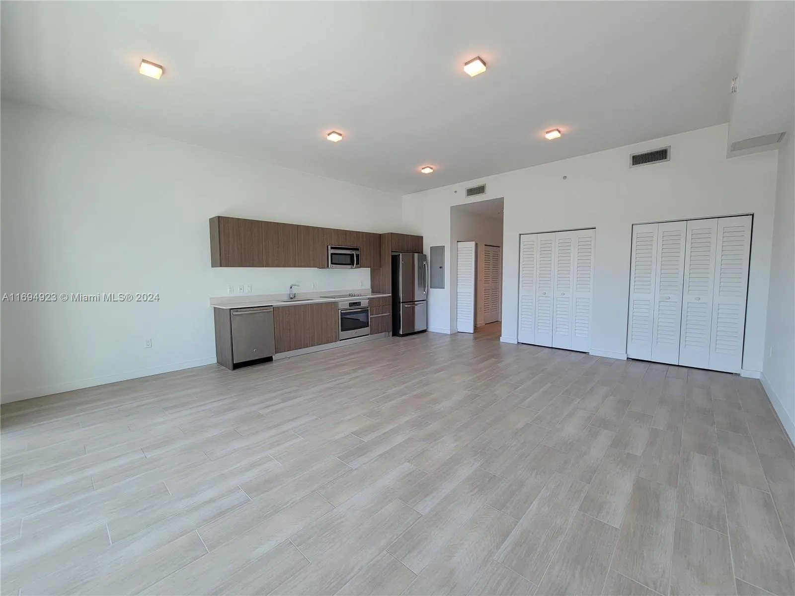 1600 Sw 1 Ave 411, Miami, Florida 33129, Miami, Florida 33129, ,1 BathroomBathrooms,Residential,For Sale,1600 Sw 1 Ave 411, Miami, Florida 33129,A11694923