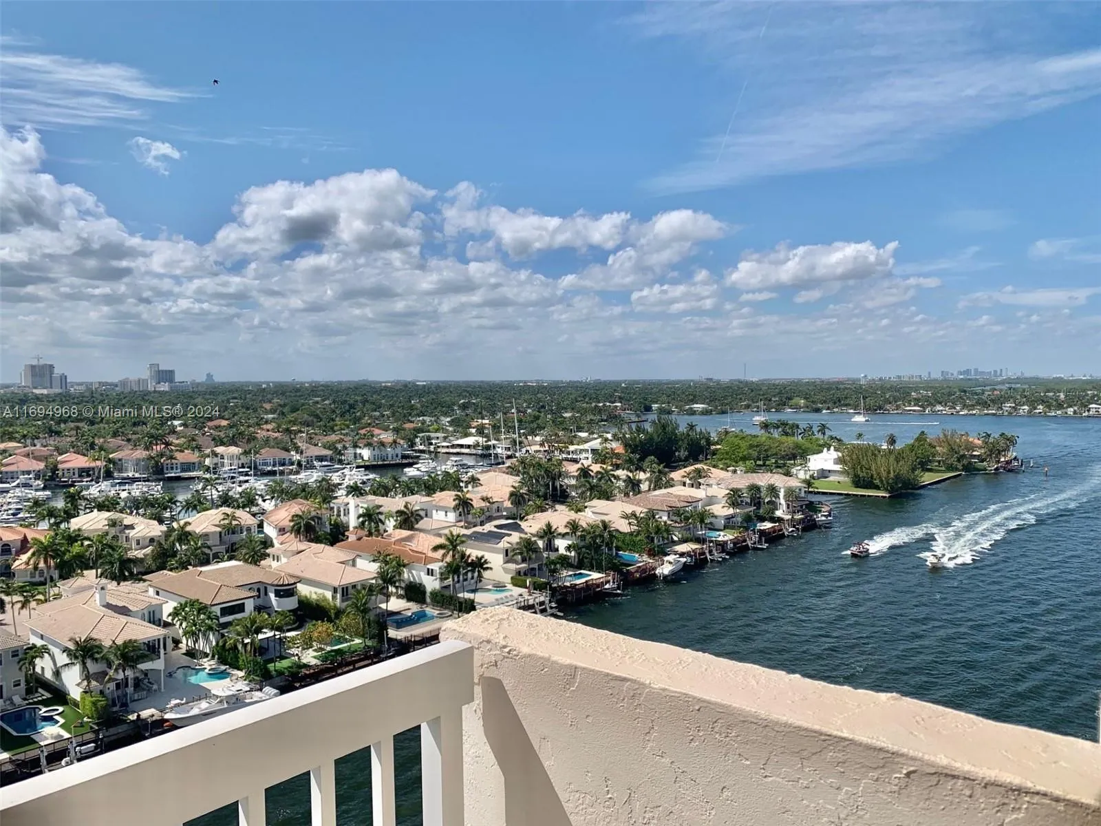 1500 S Ocean Dr 17e, Hollywood, Florida 33019, Hollywood, Florida 33019, 2 Bedrooms Bedrooms, ,2 BathroomsBathrooms,Residential,For Sale,1500 S Ocean Dr 17e, Hollywood, Florida 33019,A11694968