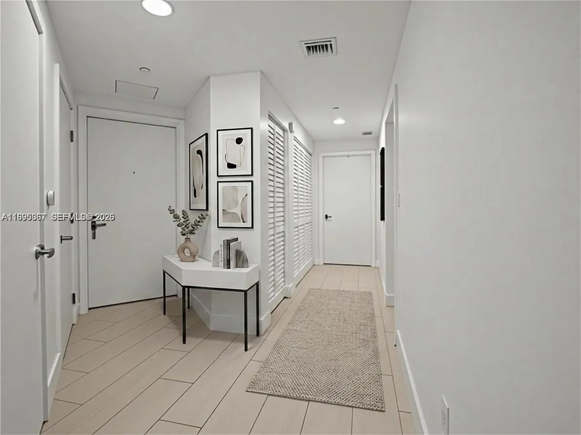 16385 Biscayne Blvd 1615, North Miami Beach, Flori, North Miami Beach, Florida 33160, 3 Bedrooms Bedrooms, ,3 BathroomsBathrooms,Residential,For Sale,16385 Biscayne Blvd 1615, North Miami Beach, Flori,A11695367