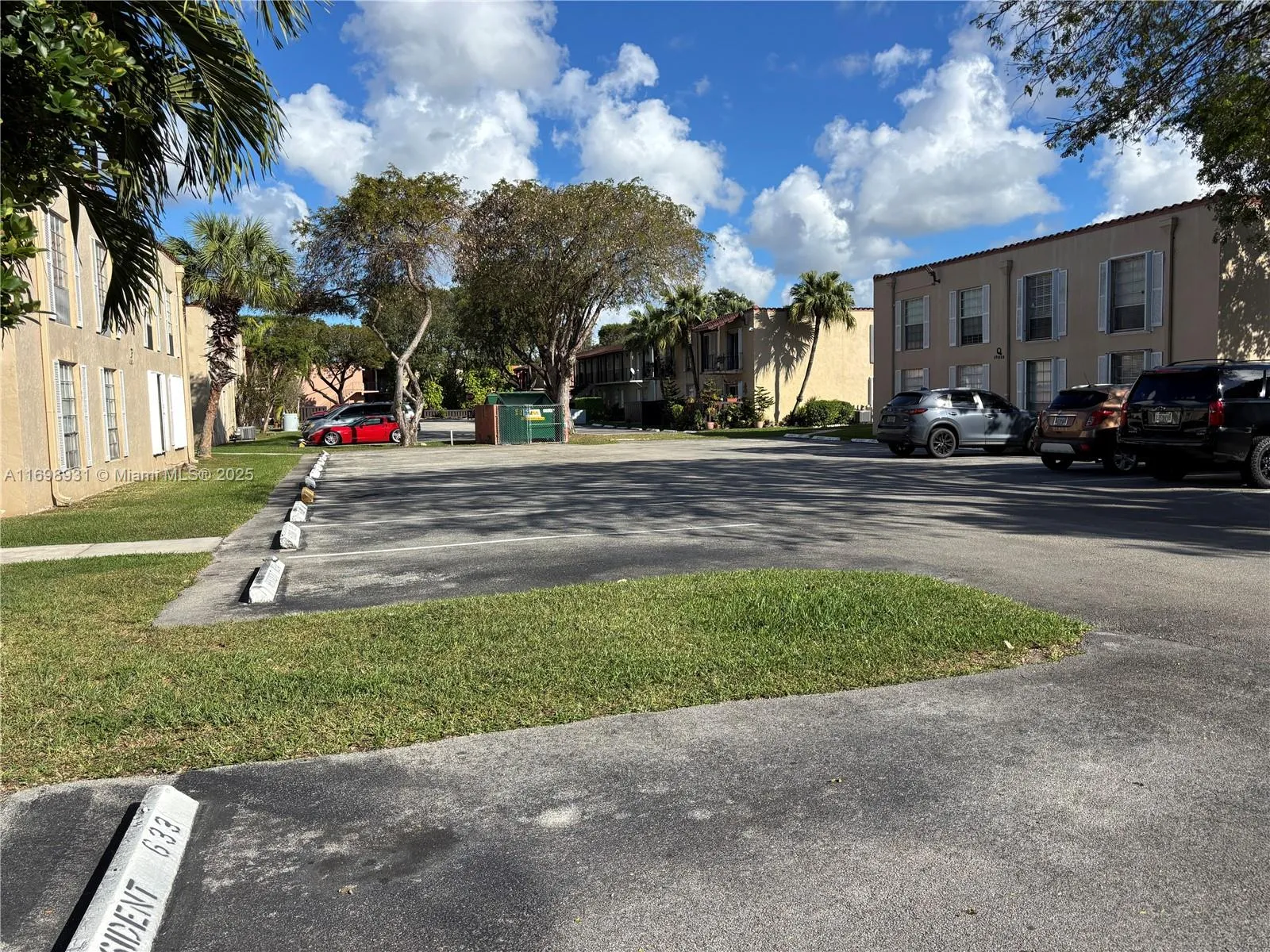 10806 N Kendall Dr P-26, Miami, Florida 33176, Miami, Florida 33176, 2 Bedrooms Bedrooms, ,1 BathroomBathrooms,Residential,For Sale,10806 N Kendall Dr P-26, Miami, Florida 33176,A11698931