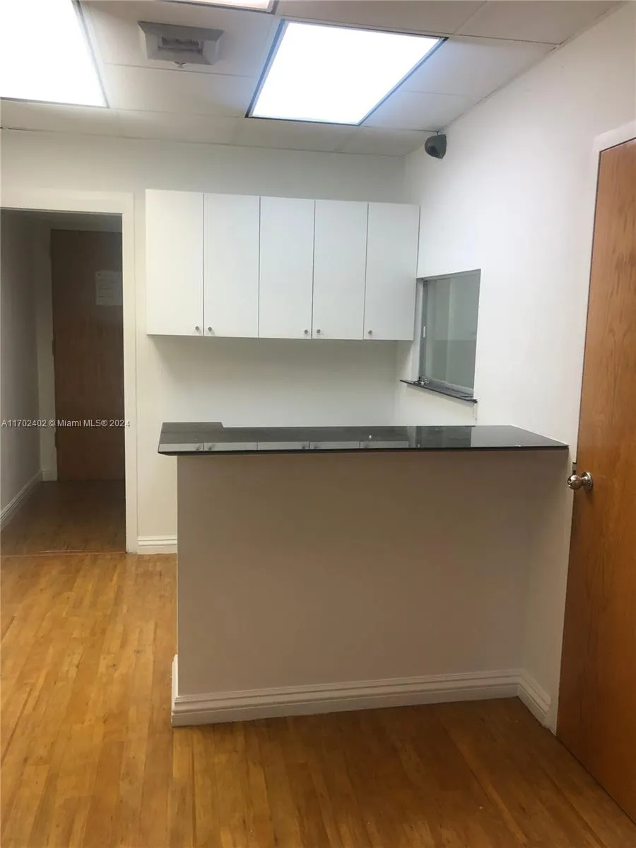 410 W 41st St 508, Miami Beach, Florida 33140, Miami Beach, Florida 33140, ,Commercial Lease,For Rent,410 W 41st St 508, Miami Beach, Florida 33140,A11702402