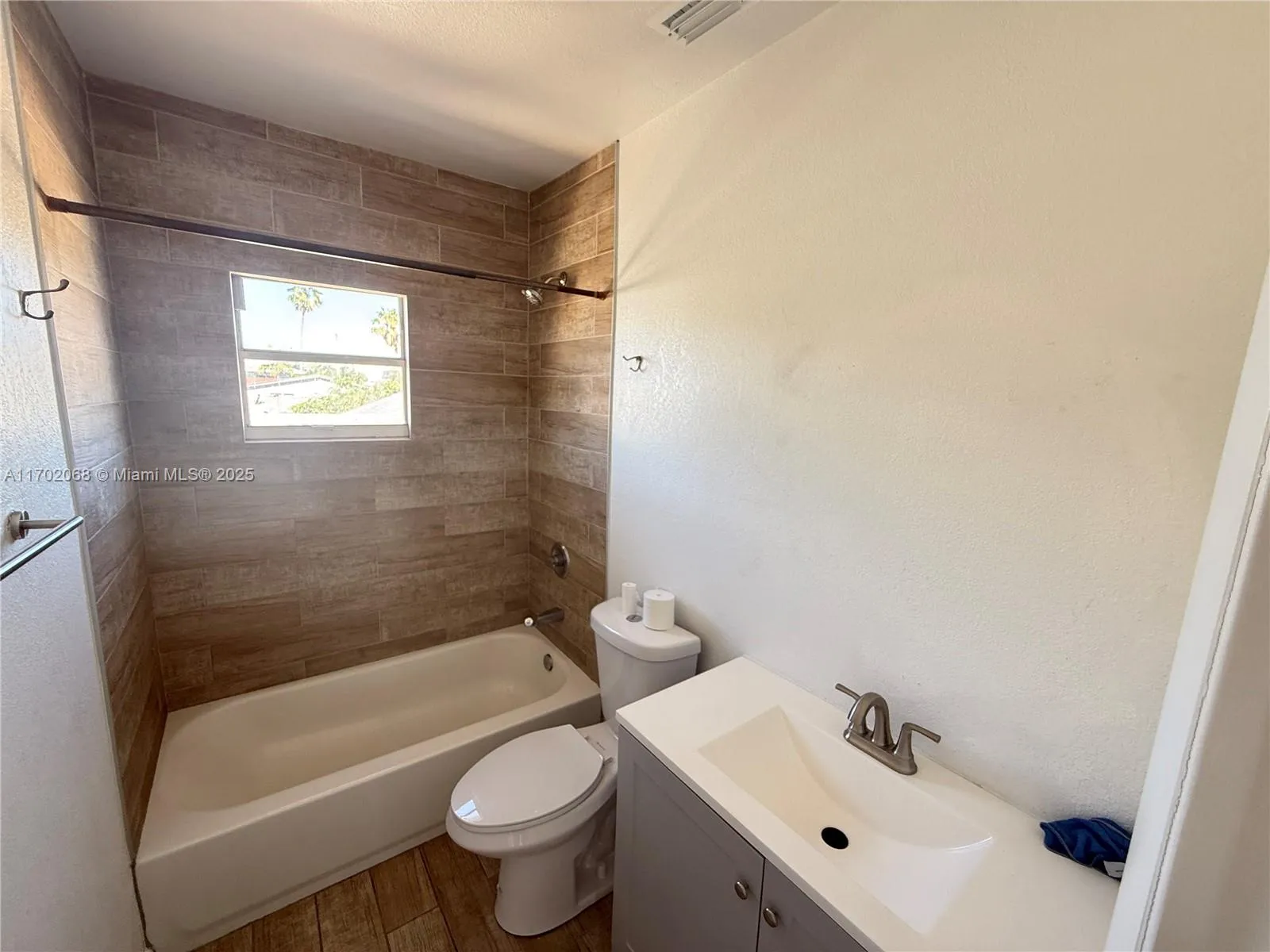 236 Sw 10 Avenue, Miami, Florida 33130, Miami, Florida 33130, ,Residential Income,For Sale,236 Sw 10 Avenue, Miami, Florida 33130,A11702068