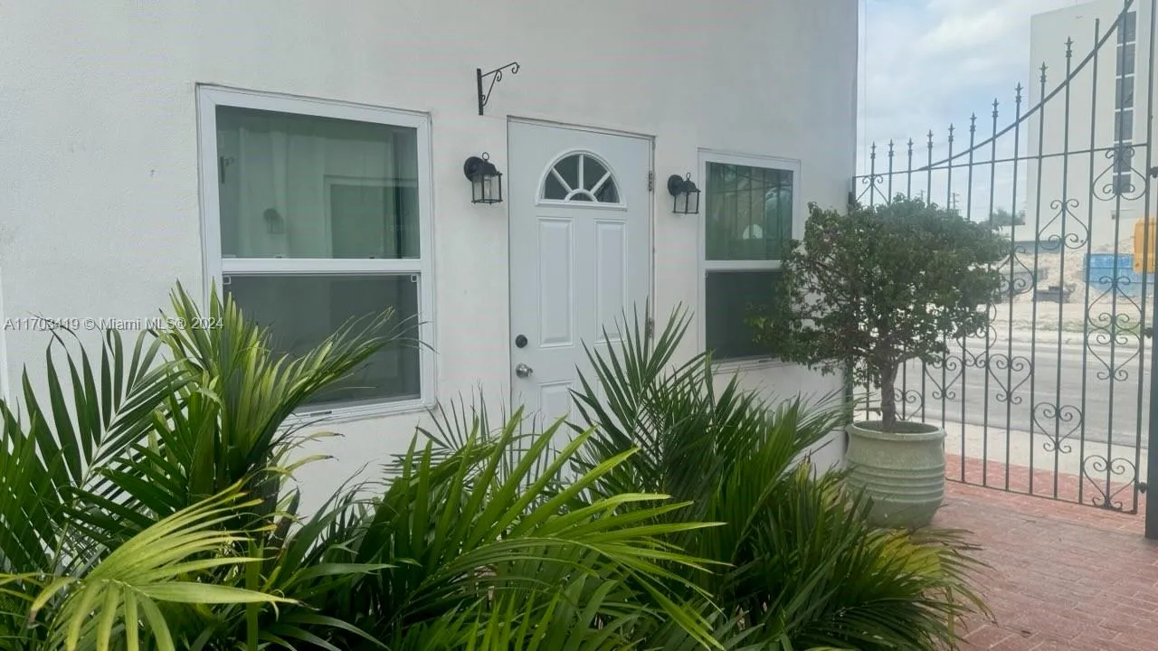 38 S Federal Hwy 9, Dania Beach, Florida 33004, Dania Beach, Florida 33004, ,Commercial Lease,For Rent,38 S Federal Hwy 9, Dania Beach, Florida 33004,A11703419