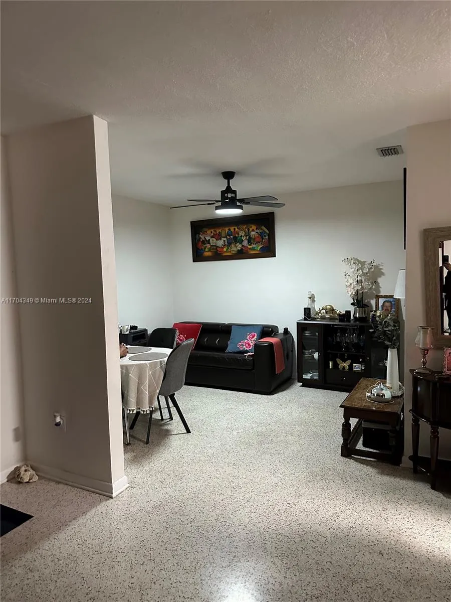 1838 Nw 18th St, Miami, Florida 33125, Miami, Florida 33125, ,Residential Income,For Sale,1838 Nw 18th St, Miami, Florida 33125,A11704349