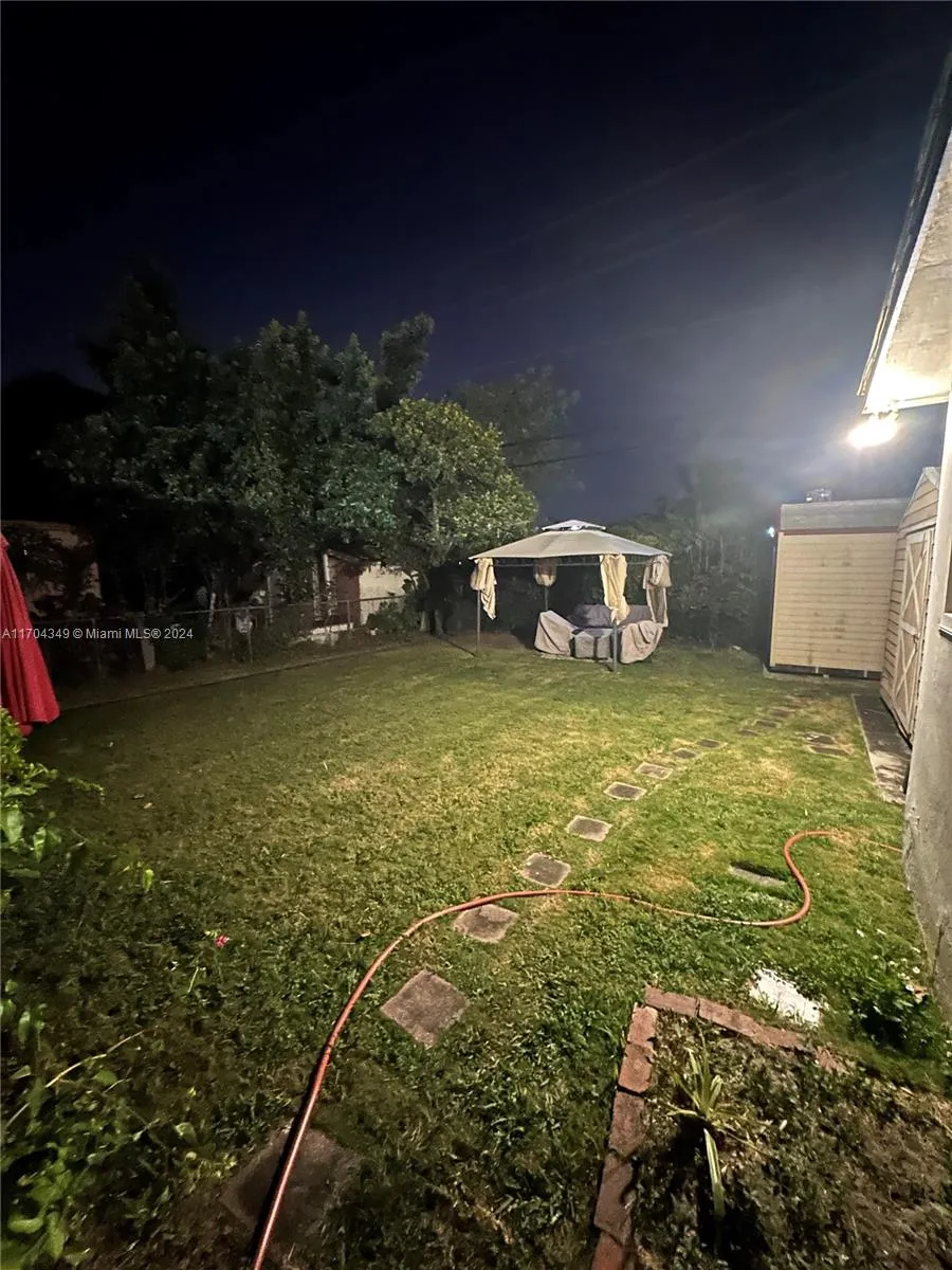 1838 Nw 18th St, Miami, Florida 33125, Miami, Florida 33125, ,Residential Income,For Sale,1838 Nw 18th St, Miami, Florida 33125,A11704349