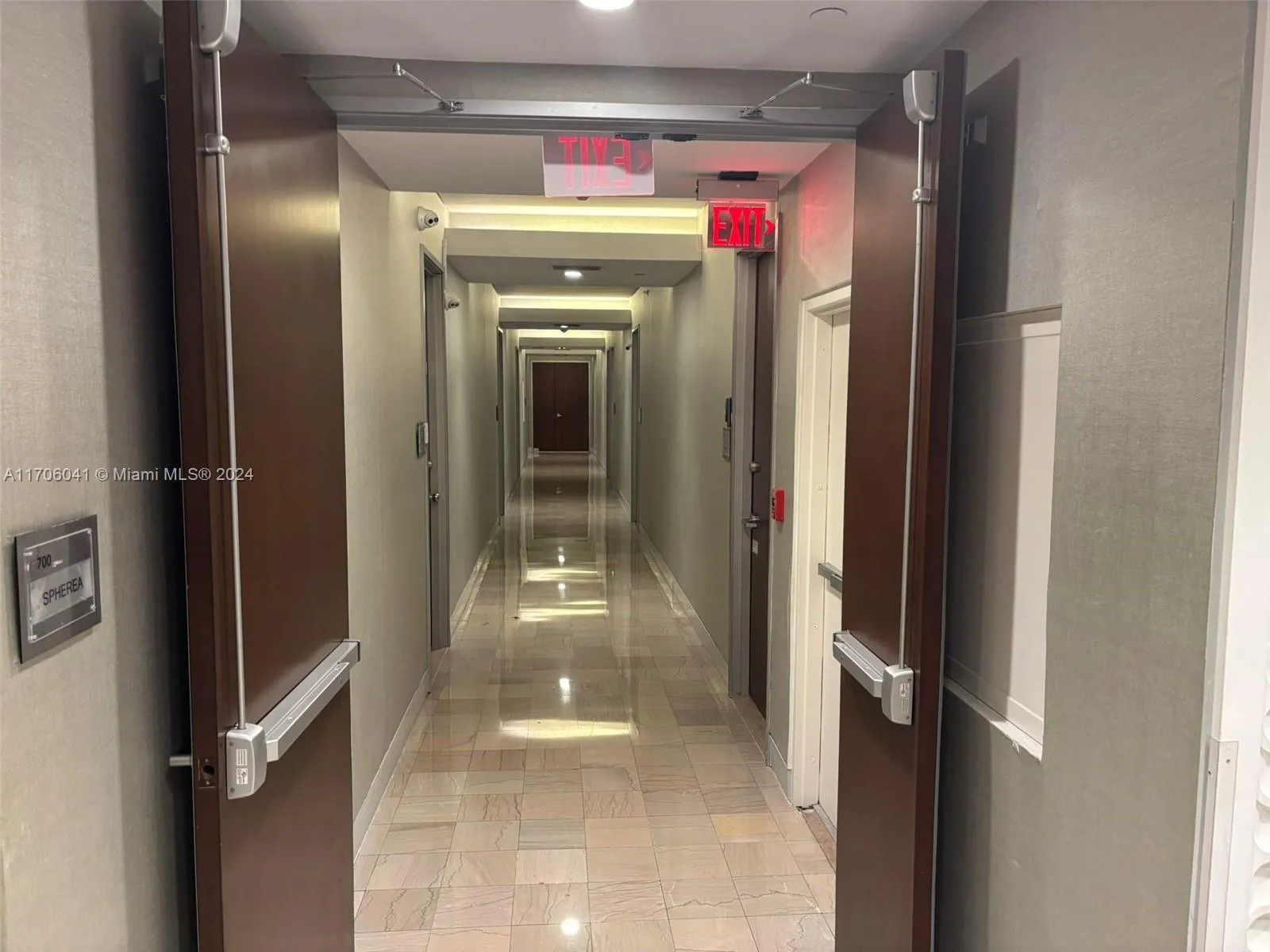 14 Ne 1st Ave 700d, Miami, Florida 33132, Miami, Florida 33132, ,Commercial Sale,For Sale,14 Ne 1st Ave 700d, Miami, Florida 33132,A11706041