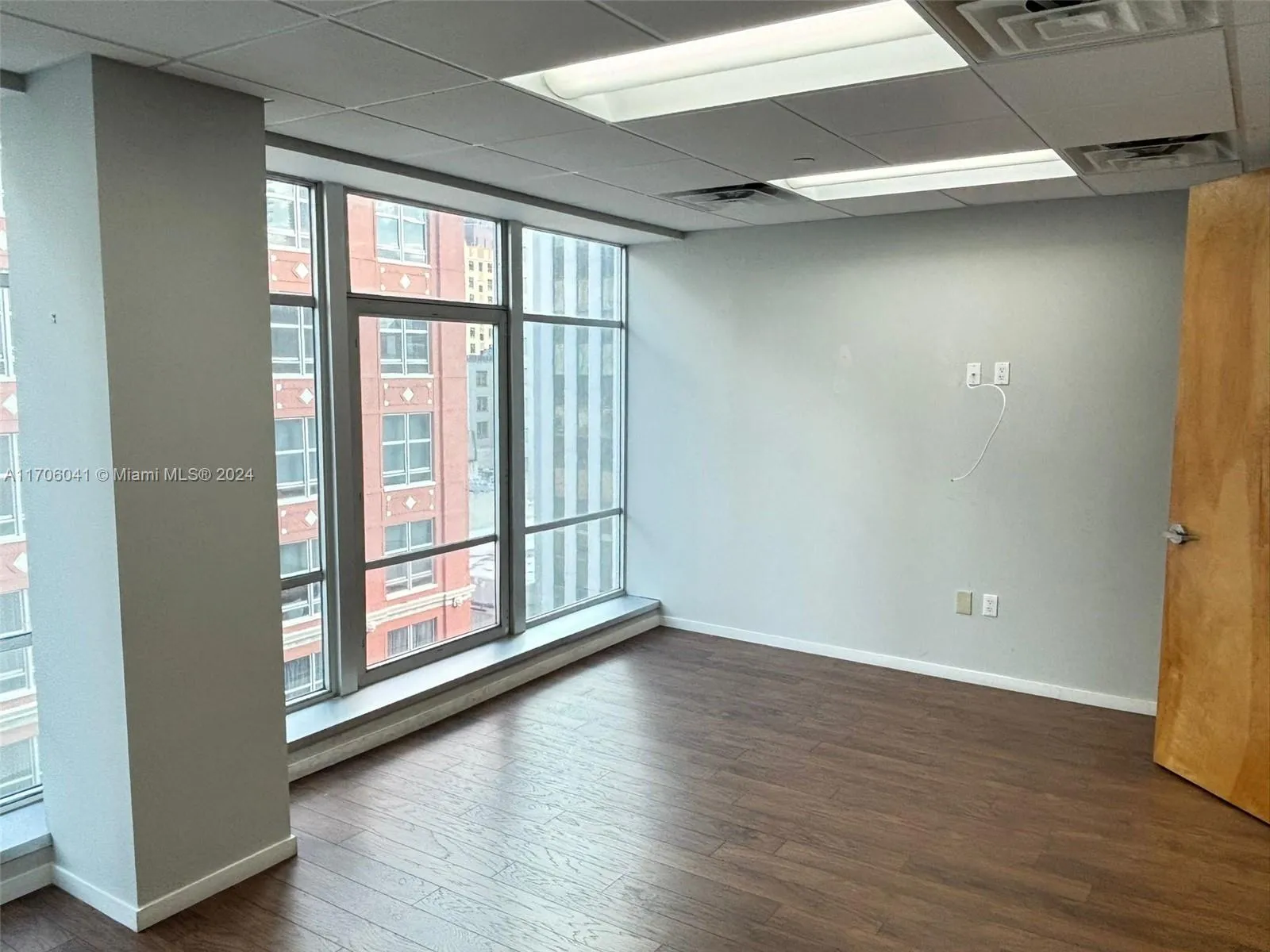 14 Ne 1st Ave 700d, Miami, Florida 33132, Miami, Florida 33132, ,Commercial Sale,For Sale,14 Ne 1st Ave 700d, Miami, Florida 33132,A11706041