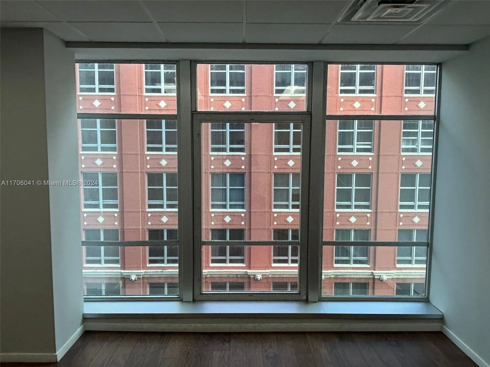 14 Ne 1st Ave 700d, Miami, Florida 33132, Miami, Florida 33132, ,Commercial Sale,For Sale,14 Ne 1st Ave 700d, Miami, Florida 33132,A11706041