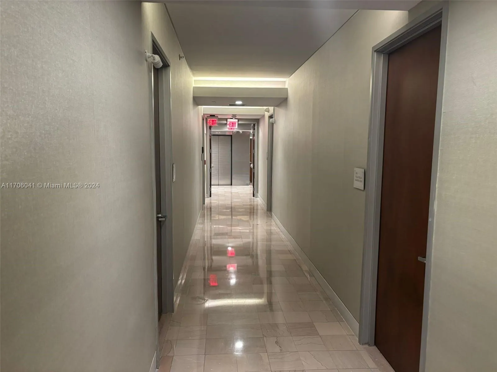 14 Ne 1st Ave 700d, Miami, Florida 33132, Miami, Florida 33132, ,Commercial Sale,For Sale,14 Ne 1st Ave 700d, Miami, Florida 33132,A11706041