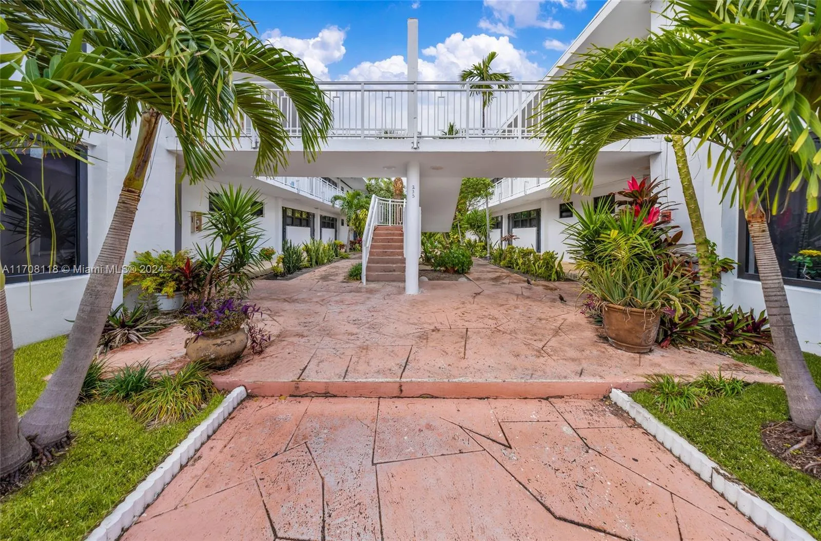 235 78th St, Miami Beach, Florida 33141, Miami Beach, Florida 33141, ,Commercial Sale,For Sale,235 78th St, Miami Beach, Florida 33141,A11708118