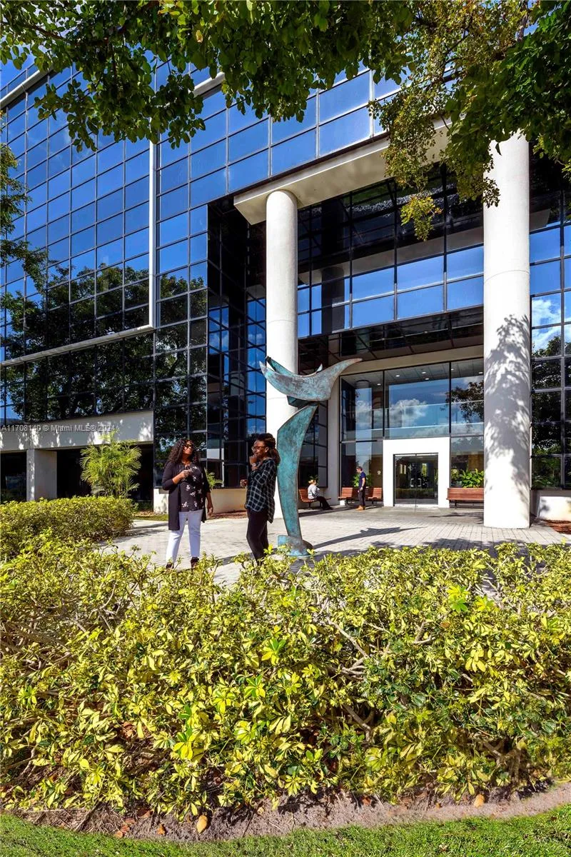 Fort Lauderdale, Florida 33309, ,Commercial Lease,For Rent,A11708140