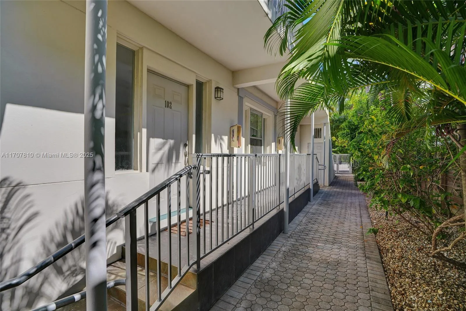 1622 Bay Rd, Miami Beach, Florida 33139, Miami Beach, Florida 33139, ,Residential Income,For Sale,1622 Bay Rd, Miami Beach, Florida 33139,A11707810