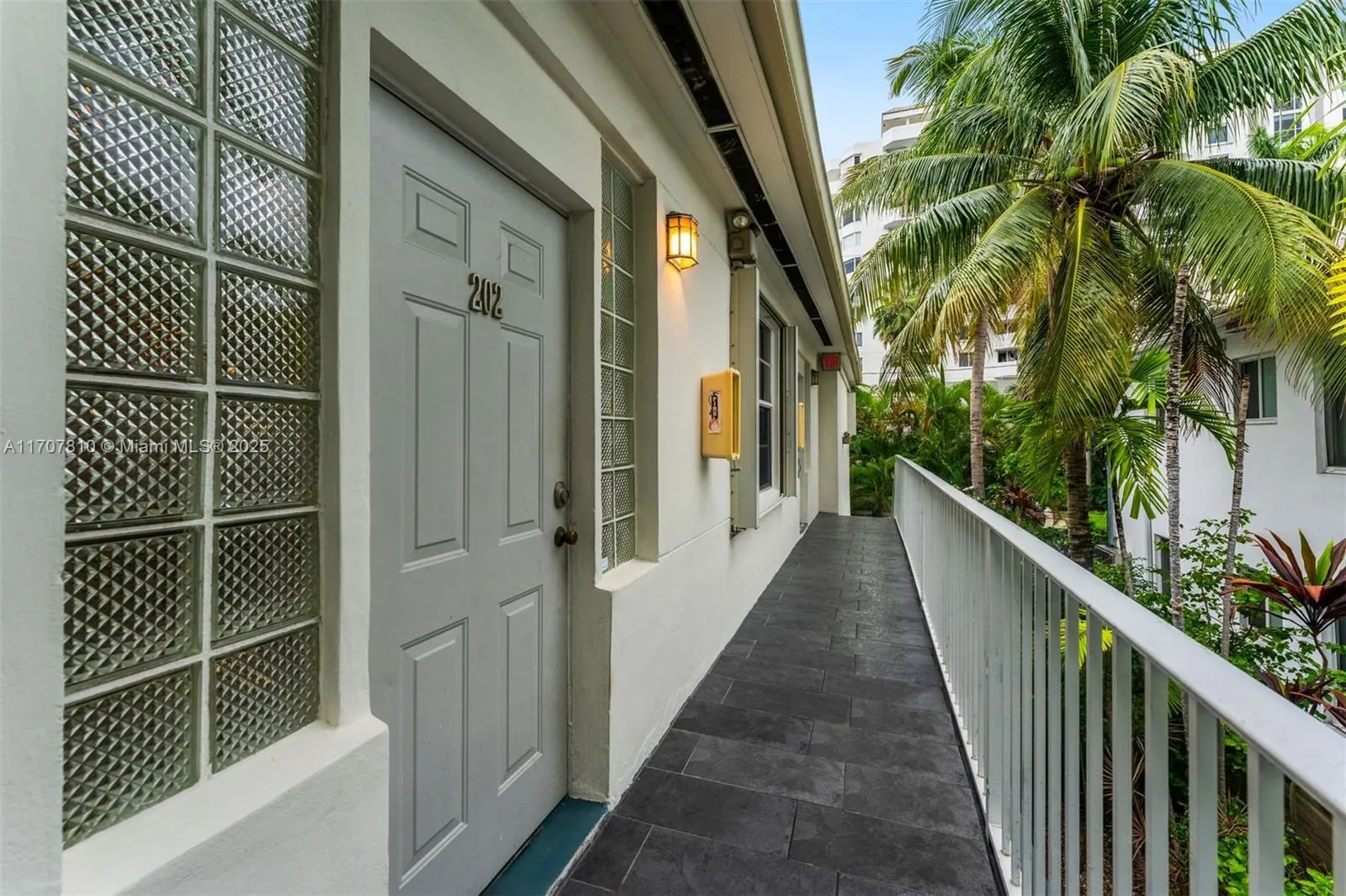 1622 Bay Rd, Miami Beach, Florida 33139, Miami Beach, Florida 33139, ,Residential Income,For Sale,1622 Bay Rd, Miami Beach, Florida 33139,A11707810