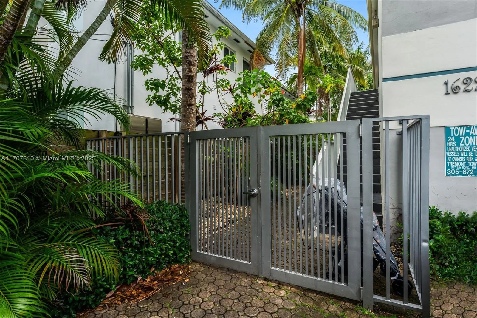1622 Bay Rd, Miami Beach, Florida 33139, Miami Beach, Florida 33139, ,Residential Income,For Sale,1622 Bay Rd, Miami Beach, Florida 33139,A11707810