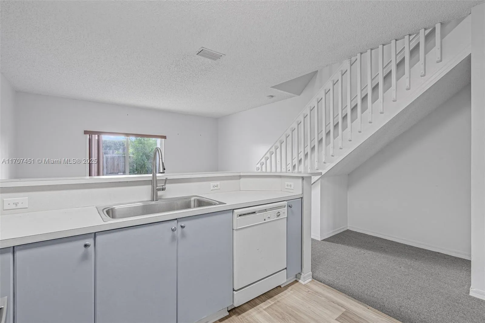 2306 Se 23rd Ter 2306, Homestead, Florida 33035, Homestead, Florida 33035, 3 Bedrooms Bedrooms, ,2 BathroomsBathrooms,Residential,For Sale,2306 Se 23rd Ter 2306, Homestead, Florida 33035,A11707451