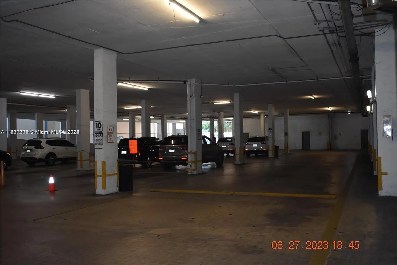 13499 Biscayne Blvd Cut3, North Miami, Florida 331, North Miami, Florida 33181, ,Commercial Lease,For Rent,13499 Biscayne Blvd Cut3, North Miami, Florida 331,A11709335