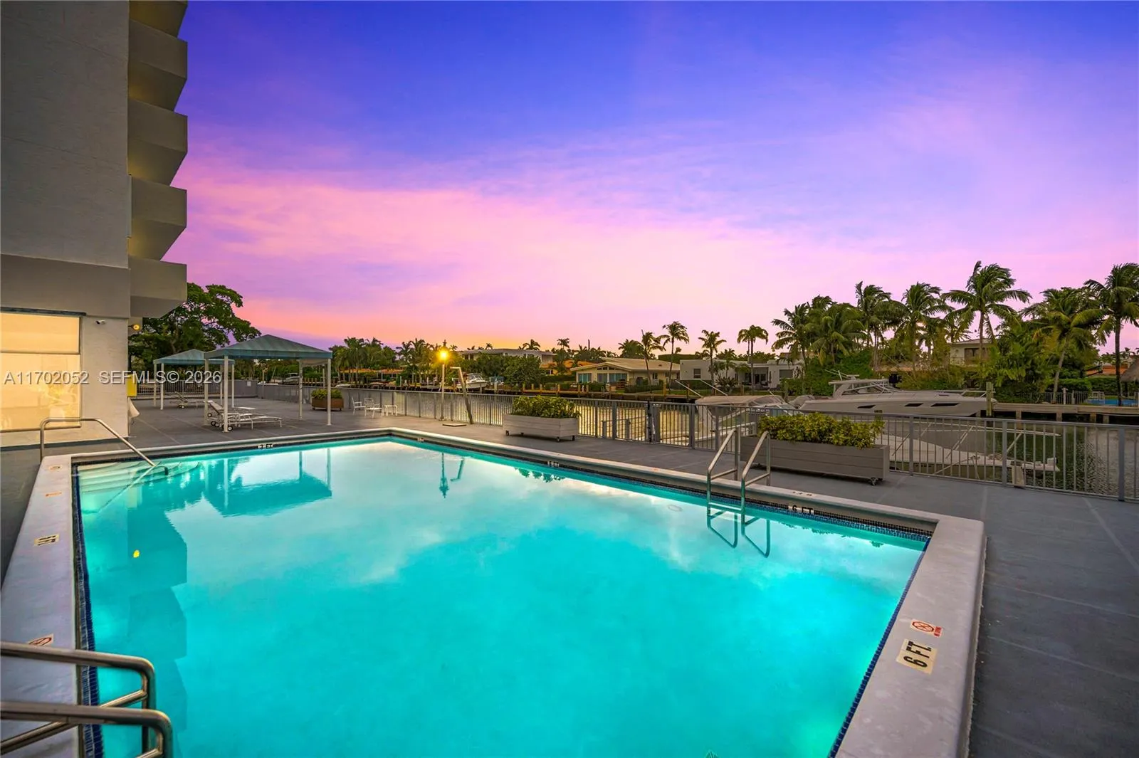 10000 W Bay Harbor Dr 401, Bay Harbor Islands, Flo, Bay Harbor Islands, Florida 33154, 2 Bedrooms Bedrooms, ,2 BathroomsBathrooms,Residential,For Sale,10000 W Bay Harbor Dr 401, Bay Harbor Islands, Flo,A11702052