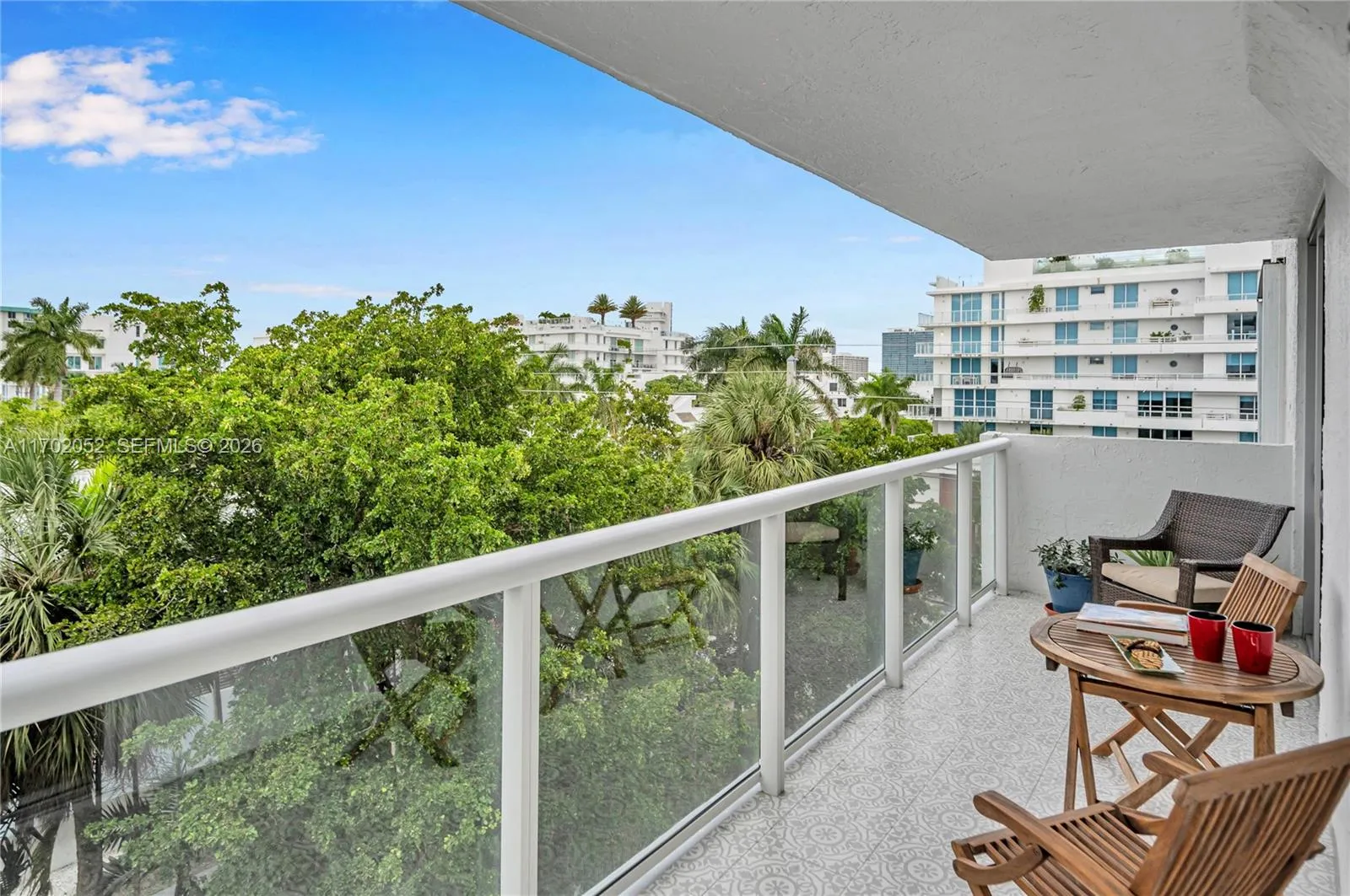 10000 W Bay Harbor Dr 401, Bay Harbor Islands, Flo, Bay Harbor Islands, Florida 33154, 2 Bedrooms Bedrooms, ,2 BathroomsBathrooms,Residential,For Sale,10000 W Bay Harbor Dr 401, Bay Harbor Islands, Flo,A11702052