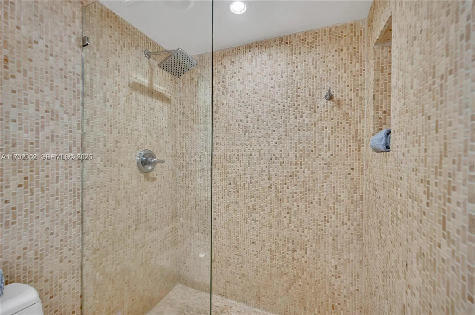 10000 W Bay Harbor Dr 401, Bay Harbor Islands, Flo, Bay Harbor Islands, Florida 33154, 2 Bedrooms Bedrooms, ,2 BathroomsBathrooms,Residential,For Sale,10000 W Bay Harbor Dr 401, Bay Harbor Islands, Flo,A11702052