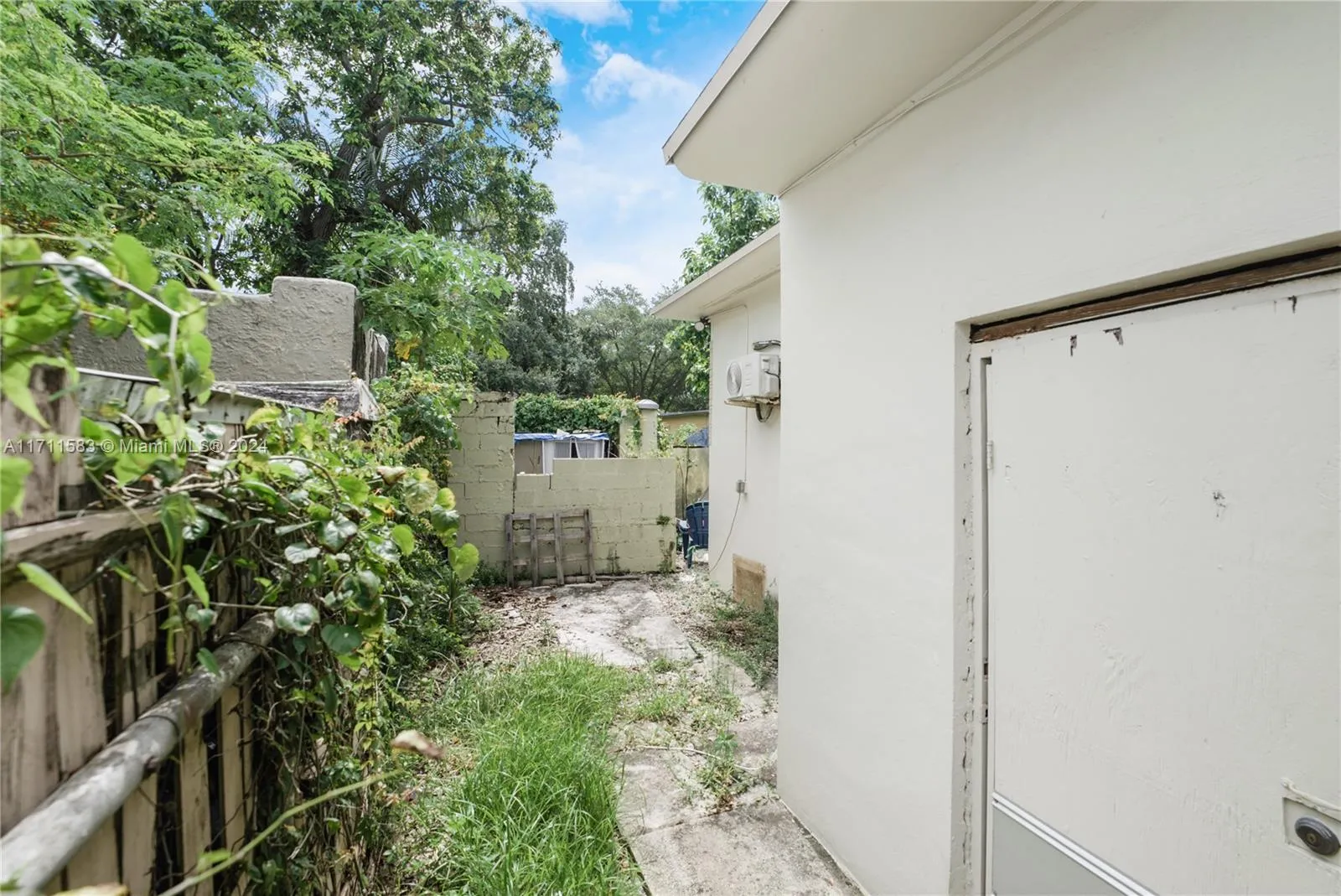 175 Nw 68th St, Miami, Florida 33150, Miami, Florida 33150, ,Residential Income,For Sale,175 Nw 68th St, Miami, Florida 33150,A11711583