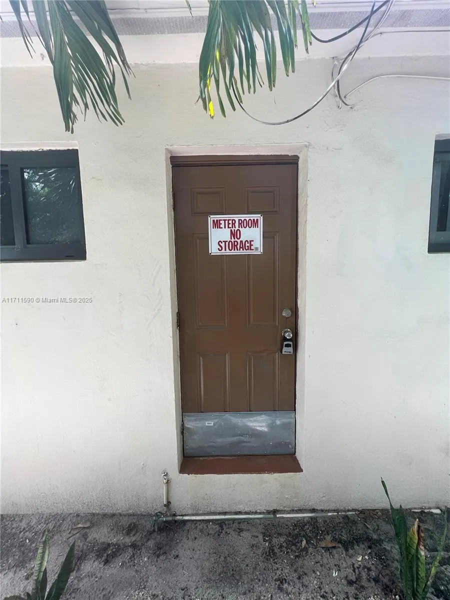5520 Ne 1st Ct, Miami, Florida 33137, Miami, Florida 33137, ,Residential Income,For Sale,5520 Ne 1st Ct, Miami, Florida 33137,A11711590