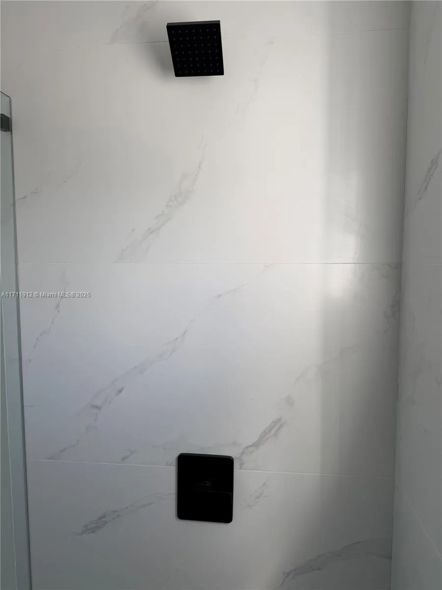 210 Se 10th St, Hallandale Beach, Florida 33009, Hallandale Beach, Florida 33009, ,Residential Income,For Sale,210 Se 10th St, Hallandale Beach, Florida 33009,A11711912