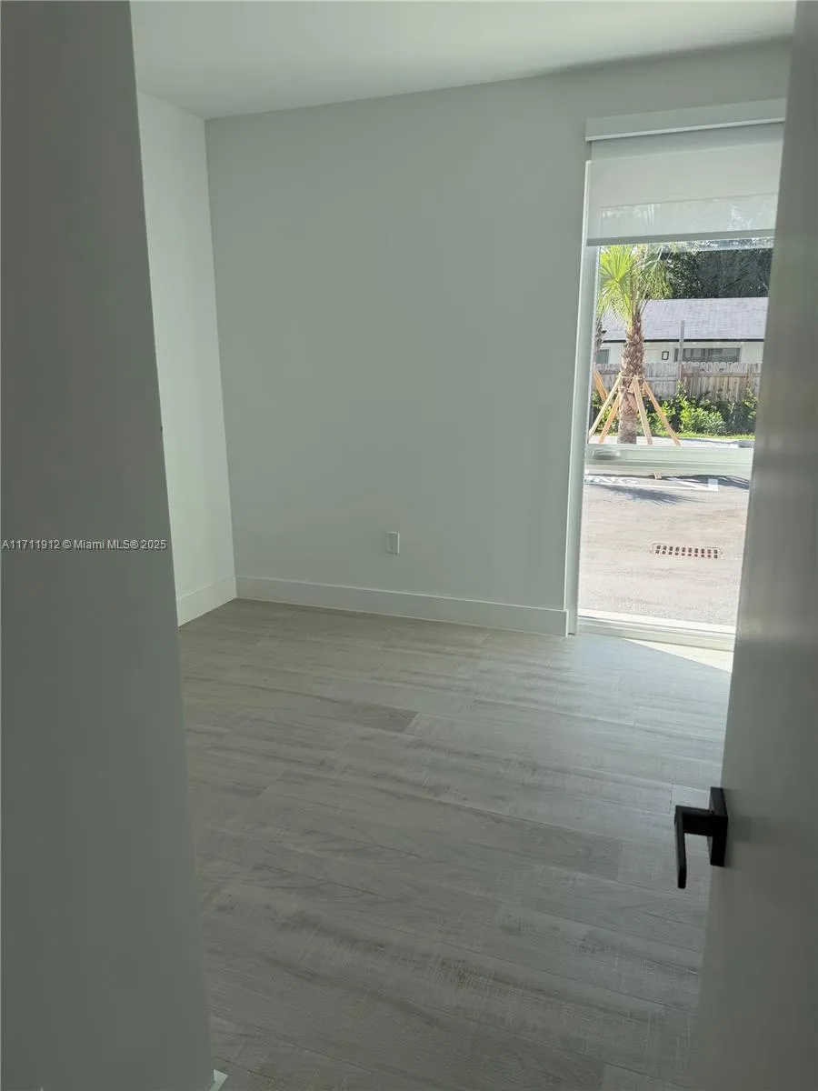 210 Se 10th St, Hallandale Beach, Florida 33009, Hallandale Beach, Florida 33009, ,Residential Income,For Sale,210 Se 10th St, Hallandale Beach, Florida 33009,A11711912