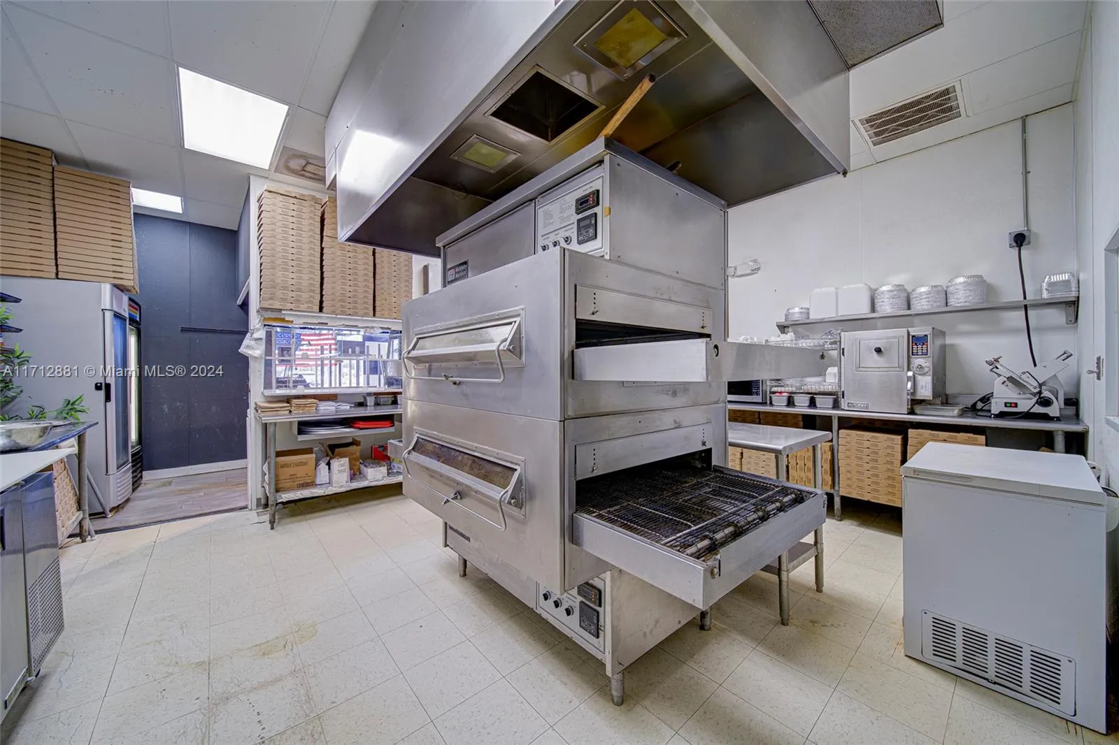 Restaurant For Sale In North Miami Beach, North Mi, North Miami Beach, Florida 33160, ,Business Opportunity,For Sale,Restaurant For Sale In North Miami Beach, North Mi,A11712881