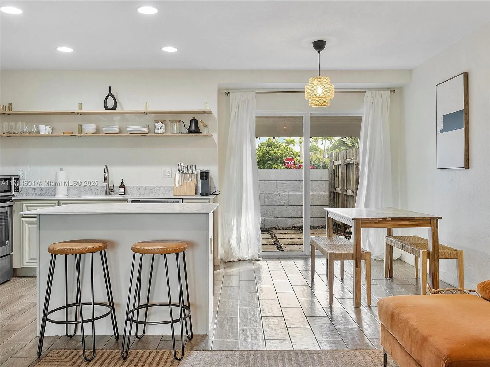 300 Sw 23rd St, Fort Lauderdale, Florida 33315, Fort Lauderdale, Florida 33315, ,Residential Income,For Sale,300 Sw 23rd St, Fort Lauderdale, Florida 33315,A11714694