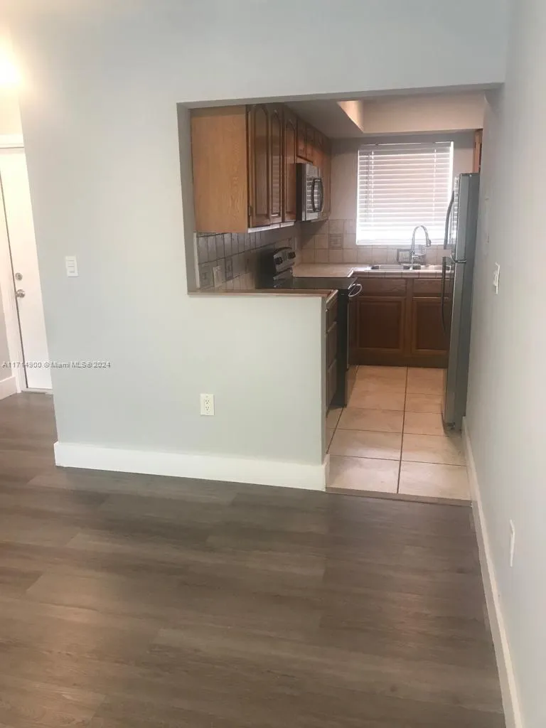 7570 Sw 82nd St F209, Miami, Florida 33143, Miami, Florida 33143, 2 Bedrooms Bedrooms, ,1 BathroomBathrooms,Residential Lease,For Rent,7570 Sw 82nd St F209, Miami, Florida 33143,A11714900