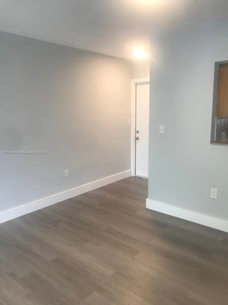 7570 Sw 82nd St F209, Miami, Florida 33143, Miami, Florida 33143, 2 Bedrooms Bedrooms, ,1 BathroomBathrooms,Residential Lease,For Rent,7570 Sw 82nd St F209, Miami, Florida 33143,A11714900