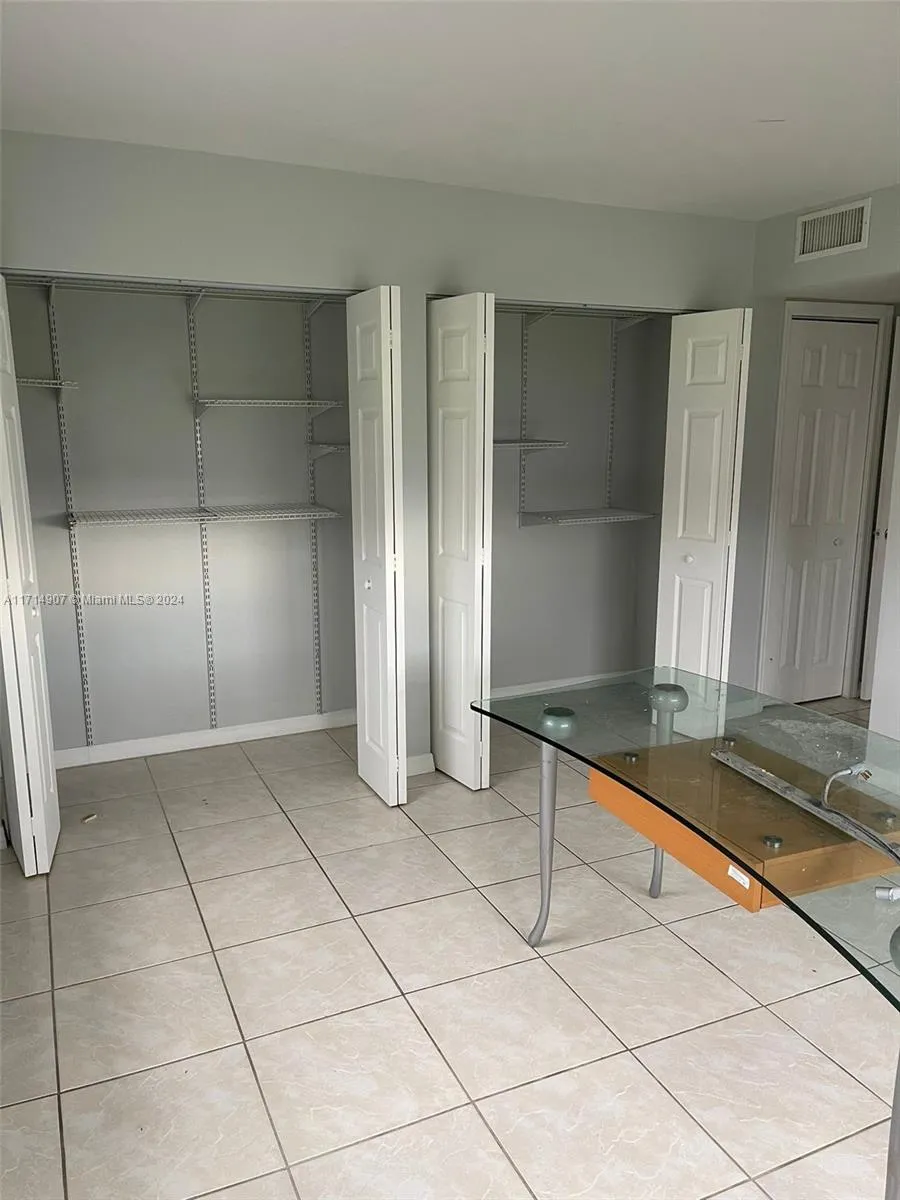 7670 Sw 82nd St H113, Miami, Florida 33143, Miami, Florida 33143, 2 Bedrooms Bedrooms, ,2 BathroomsBathrooms,Residential Lease,For Rent,7670 Sw 82nd St H113, Miami, Florida 33143,A11714907