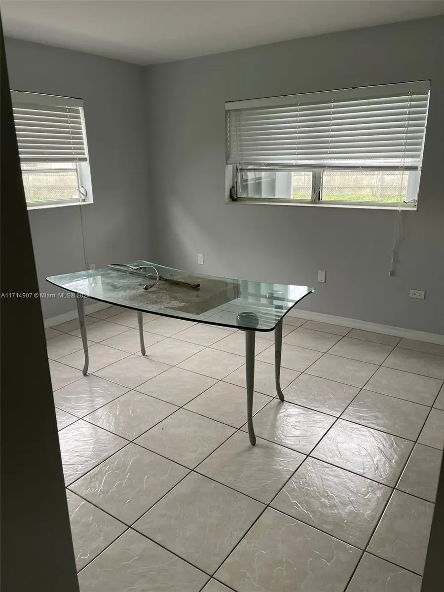 7670 Sw 82nd St H113, Miami, Florida 33143, Miami, Florida 33143, 2 Bedrooms Bedrooms, ,2 BathroomsBathrooms,Residential Lease,For Rent,7670 Sw 82nd St H113, Miami, Florida 33143,A11714907
