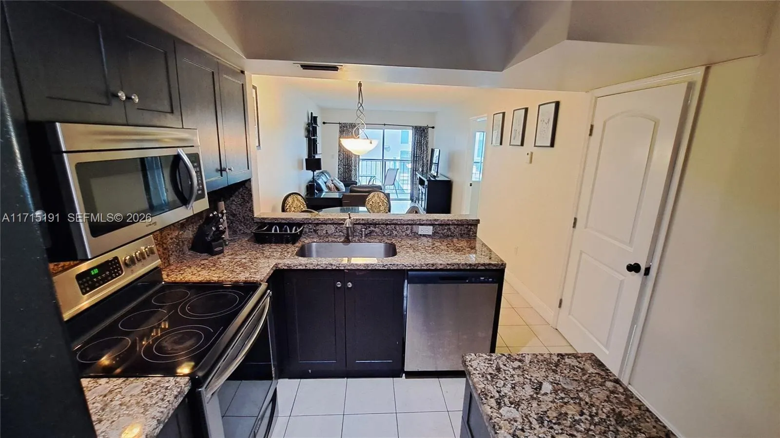 Sunny Isles Beach, Florida 33160, 2 Bedrooms Bedrooms, ,2 BathroomsBathrooms,Residential,For Sale,A11715191