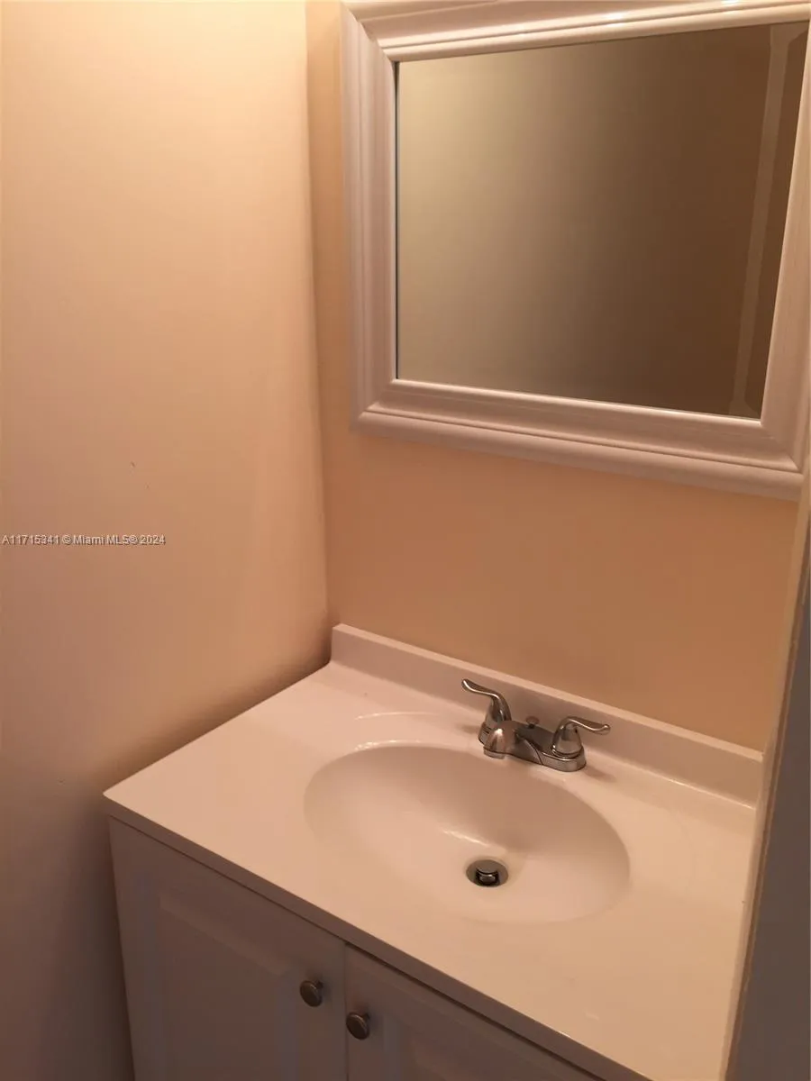 4132 Sw 61st Ave 3, Davie, Florida 33314, Davie, Florida 33314, 2 Bedrooms Bedrooms, ,1 BathroomBathrooms,Residential,For Sale,4132 Sw 61st Ave 3, Davie, Florida 33314,A11715341