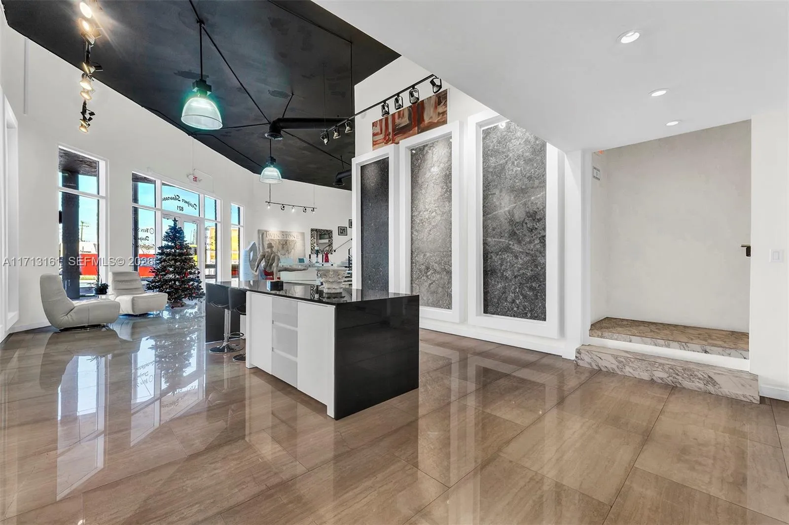 821 N 21st Ave, Hollywood, Florida 33020, Hollywood, Florida 33020, ,Commercial Lease,For Rent,821 N 21st Ave, Hollywood, Florida 33020,A11713161