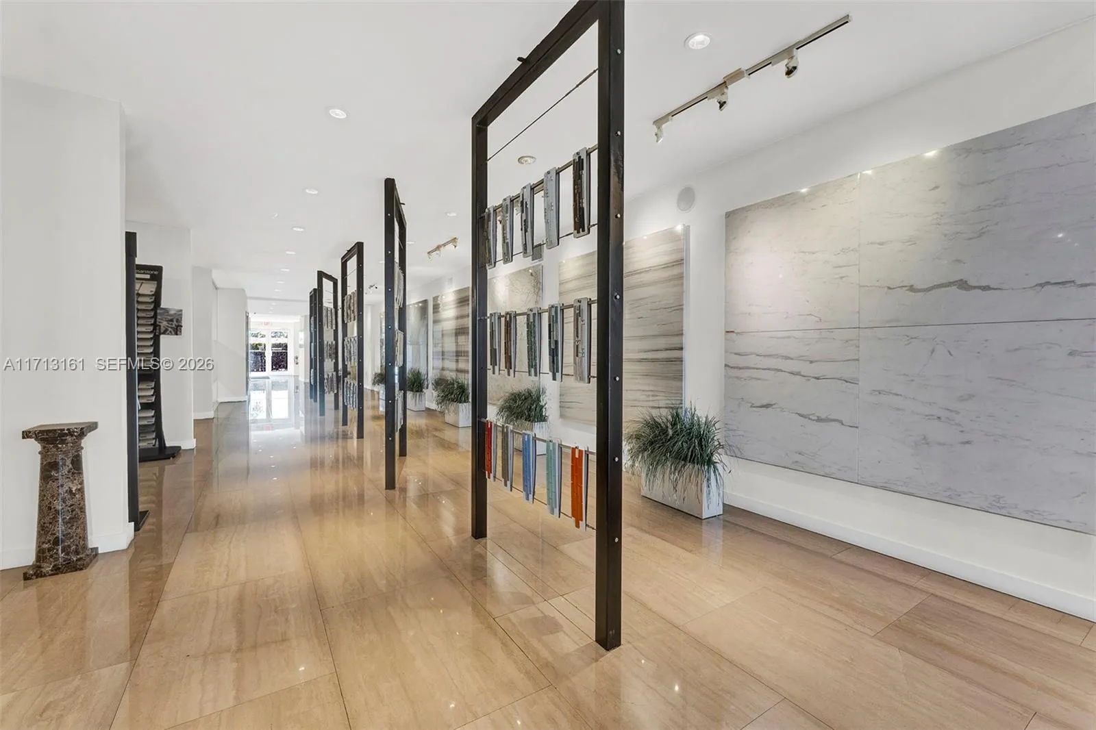 821 N 21st Ave, Hollywood, Florida 33020, Hollywood, Florida 33020, ,Commercial Lease,For Rent,821 N 21st Ave, Hollywood, Florida 33020,A11713161