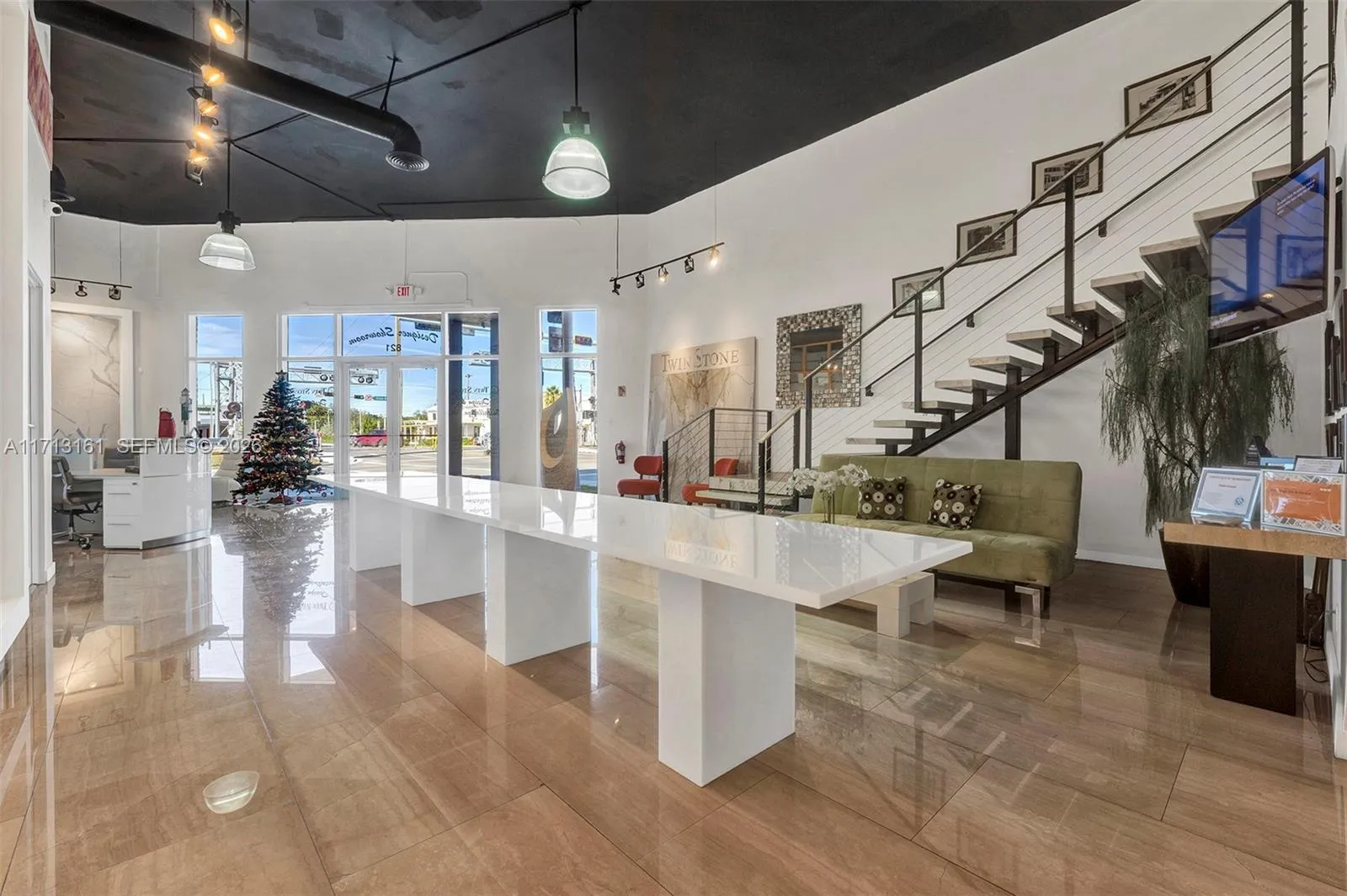 821 N 21st Ave, Hollywood, Florida 33020, Hollywood, Florida 33020, ,Commercial Lease,For Rent,821 N 21st Ave, Hollywood, Florida 33020,A11713161