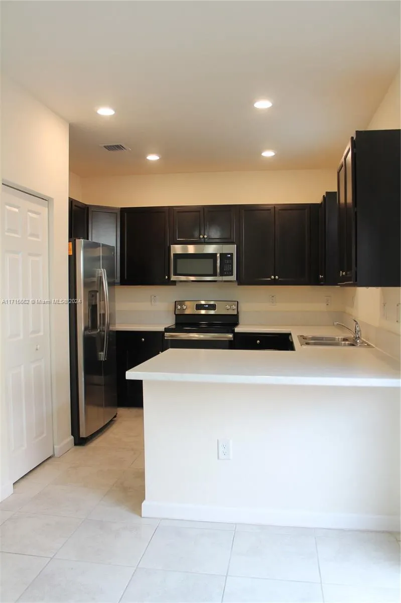 148 Se 34th Ave 148, Homestead, Florida 33033, Homestead, Florida 33033, 3 Bedrooms Bedrooms, ,2 BathroomsBathrooms,Residential Lease,For Rent,148 Se 34th Ave 148, Homestead, Florida 33033,A11715662
