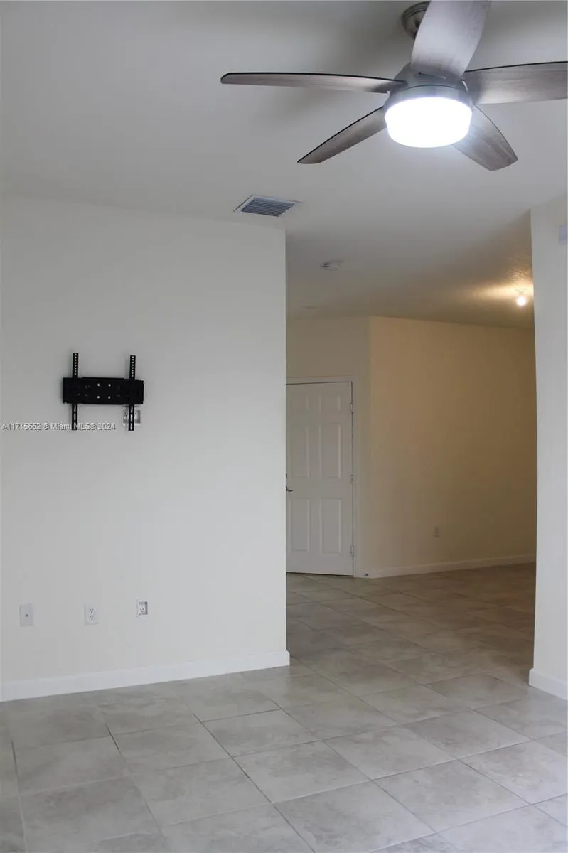 148 Se 34th Ave 148, Homestead, Florida 33033, Homestead, Florida 33033, 3 Bedrooms Bedrooms, ,2 BathroomsBathrooms,Residential Lease,For Rent,148 Se 34th Ave 148, Homestead, Florida 33033,A11715662