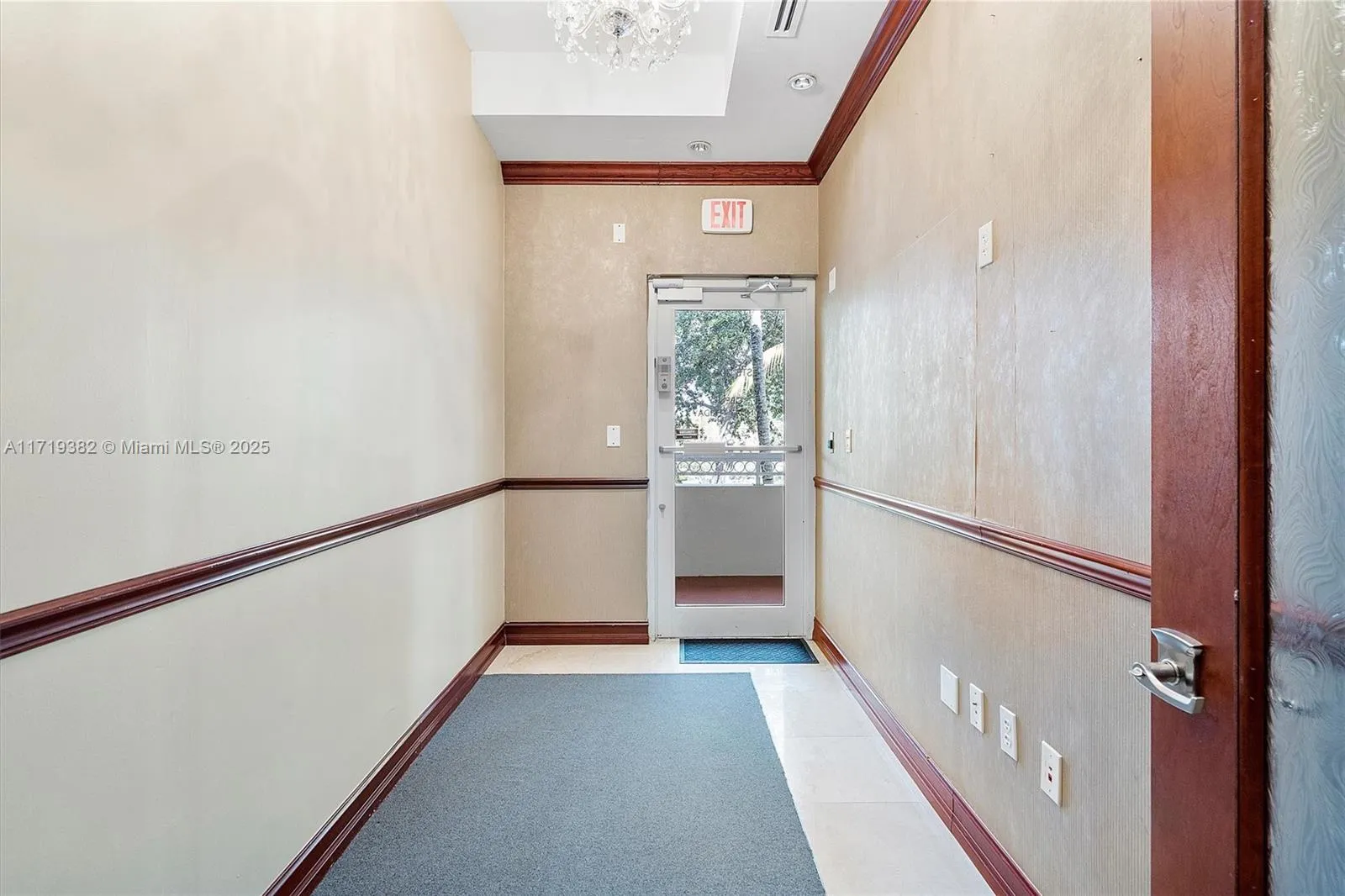 2883 Executive Park Dr 200, Weston, Florida 33331, Weston, Florida 33331, ,Commercial Lease,For Rent,2883 Executive Park Dr 200, Weston, Florida 33331,A11719382