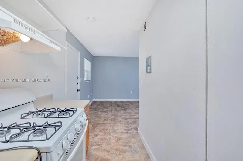 12890 Ne 8th Ave 103, North Miami, Florida 33161, North Miami, Florida 33161, 1 Bedroom Bedrooms, ,1 BathroomBathrooms,Residential,For Sale,12890 Ne 8th Ave 103, North Miami, Florida 33161,A11719626