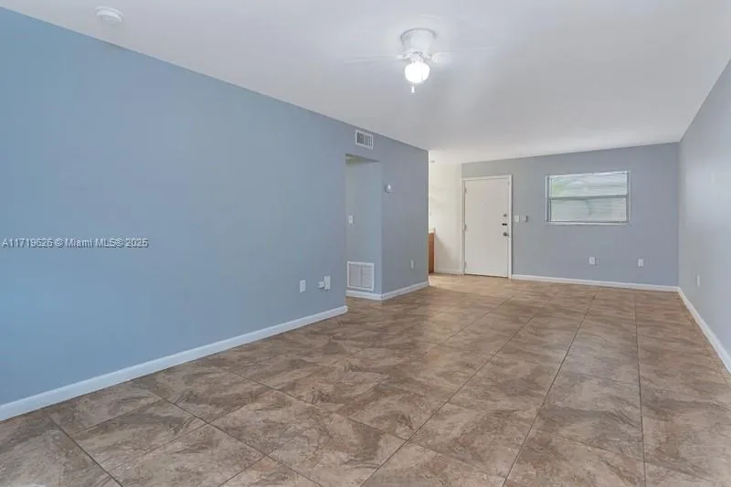12890 Ne 8th Ave 103, North Miami, Florida 33161, North Miami, Florida 33161, 1 Bedroom Bedrooms, ,1 BathroomBathrooms,Residential,For Sale,12890 Ne 8th Ave 103, North Miami, Florida 33161,A11719626
