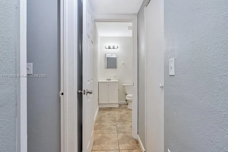 12890 Ne 8th Ave 103, North Miami, Florida 33161, North Miami, Florida 33161, 1 Bedroom Bedrooms, ,1 BathroomBathrooms,Residential,For Sale,12890 Ne 8th Ave 103, North Miami, Florida 33161,A11719626