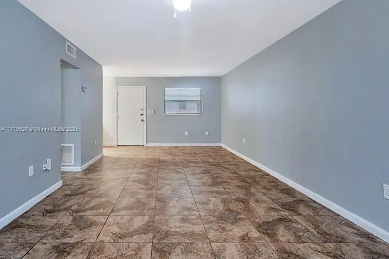 12890 Ne 8th Ave 103, North Miami, Florida 33161, North Miami, Florida 33161, 1 Bedroom Bedrooms, ,1 BathroomBathrooms,Residential,For Sale,12890 Ne 8th Ave 103, North Miami, Florida 33161,A11719626