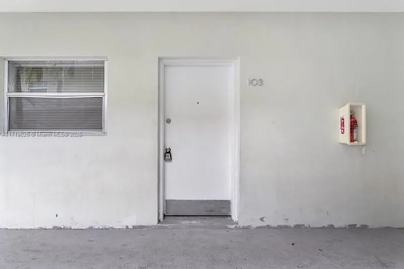 12890 Ne 8th Ave 103, North Miami, Florida 33161, North Miami, Florida 33161, 1 Bedroom Bedrooms, ,1 BathroomBathrooms,Residential,For Sale,12890 Ne 8th Ave 103, North Miami, Florida 33161,A11719626