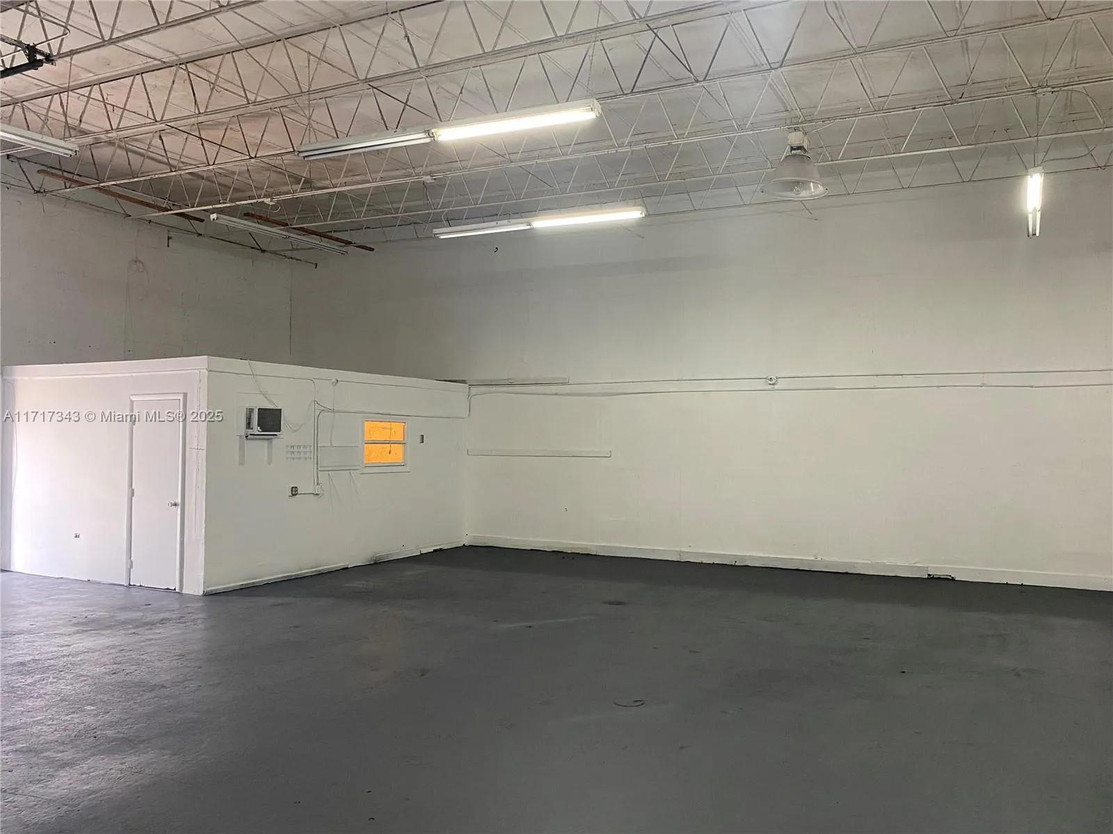 5712 Sw 25th St #2, West Park, Florida 33023, West Park, Florida 33023, ,Commercial Lease,For Rent,5712 Sw 25th St #2, West Park, Florida 33023,A11717343