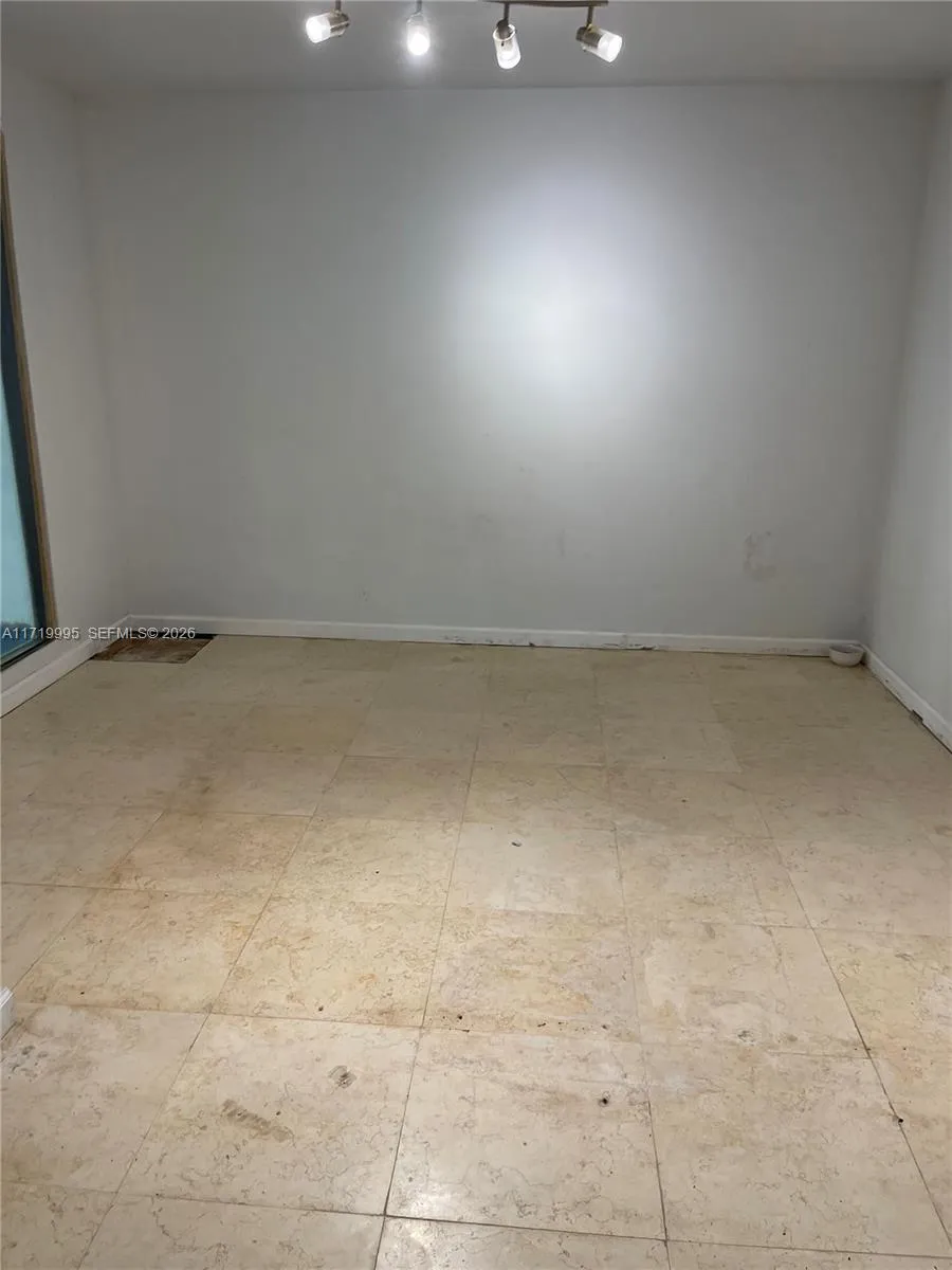 20200 Nw 2nd Ave C10, Miami Gardens, Florida 33169, Miami Gardens, Florida 33169, ,Commercial Sale,For Sale,20200 Nw 2nd Ave C10, Miami Gardens, Florida 33169,A11719995